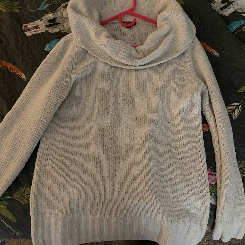 Cream over sized sweater